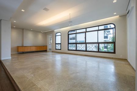 Apartamento à venda com 290m², 3 quartos e 5 vagas Apartamento à venda com 290m², 3 quartos e 5 vagasSala