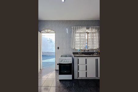 Casa à venda com 225m², 3 quartos e 4 vagasCozinha (Casa 2)