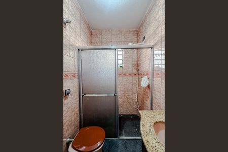 Casa à venda com 225m², 3 quartos e 4 vagasBanheiro (Casa 2)