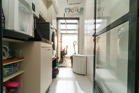 Apartamento à venda com 97m², 2 quartos e 1 vaga Apartamento à venda com 97m², 2 quartos e 1 vagaÁrea de Serviço