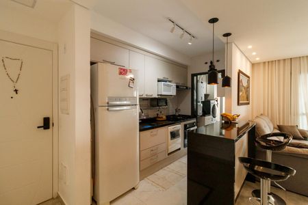 Apartamento à venda com 97m², 2 quartos e 1 vaga Apartamento à venda com 97m², 2 quartos e 1 vagaCozinha