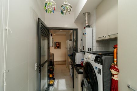 Apartamento à venda com 97m², 2 quartos e 1 vaga Apartamento à venda com 97m², 2 quartos e 1 vagaÁrea de Serviço