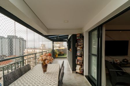 Apartamento à venda com 97m², 2 quartos e 1 vaga Apartamento à venda com 97m², 2 quartos e 1 vagaVaranda da Sala