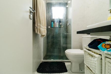 Apartamento à venda com 97m², 2 quartos e 1 vaga Apartamento à venda com 97m², 2 quartos e 1 vagaBanheiro da Suíte