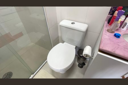 Apartamento à venda com 174m², 3 quartos e 3 vagas Apartamento à venda com 174m², 3 quartos e 3 vagasBanheiro da Suíte 1