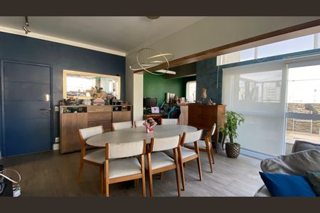 Apartamento à venda com 174m², 3 quartos e 3 vagas Apartamento à venda com 174m², 3 quartos e 3 vagasSala