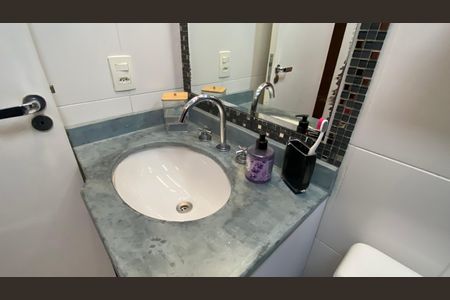 Apartamento à venda com 174m², 3 quartos e 3 vagas Apartamento à venda com 174m², 3 quartos e 3 vagasBanheiro da Suíte 3