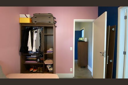 Apartamento à venda com 174m², 3 quartos e 3 vagas Apartamento à venda com 174m², 3 quartos e 3 vagasSuíte 3