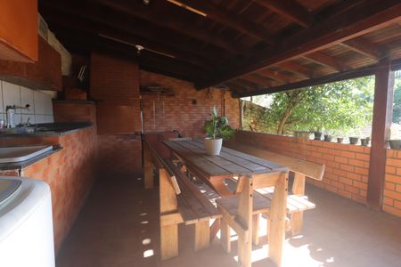 Casa à venda com 196m², 3 quartos e 2 vagasÁrea comum - Salão de festas