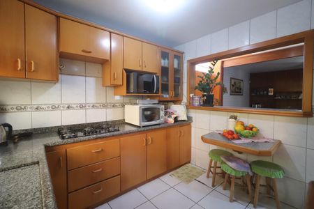 Casa à venda com 196m², 3 quartos e 2 vagasCozinha