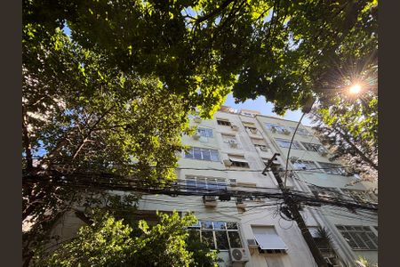 Apartamento à venda com 60m², 1 quarto e sem vagaFachada