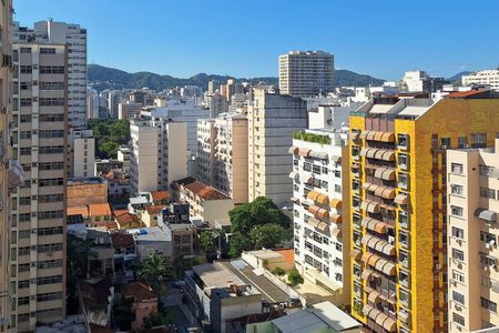 Apartamento à venda com 90m², 2 quartos e 1 vaga Apartamento à venda com 90m², 2 quartos e 1 vagaSala
