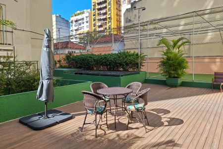 Apartamento à venda com 90m², 2 quartos e 1 vaga Apartamento à venda com 90m², 2 quartos e 1 vagaÁrea comum