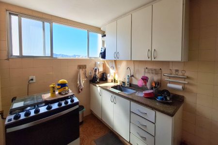 Apartamento à venda com 90m², 2 quartos e 1 vaga Apartamento à venda com 90m², 2 quartos e 1 vagaCozinha