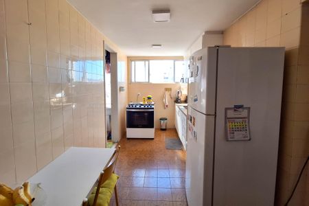 Apartamento à venda com 90m², 2 quartos e 1 vaga Apartamento à venda com 90m², 2 quartos e 1 vagaCozinha