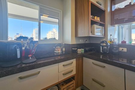 Apartamento para alugar com 157m², 3 quartos e 2 vagas Apartamento para alugar com 157m², 3 quartos e 2 vagasCozinha