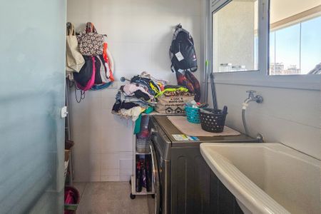 Apartamento para alugar com 157m², 3 quartos e 2 vagas Apartamento para alugar com 157m², 3 quartos e 2 vagasÁrea de serviço