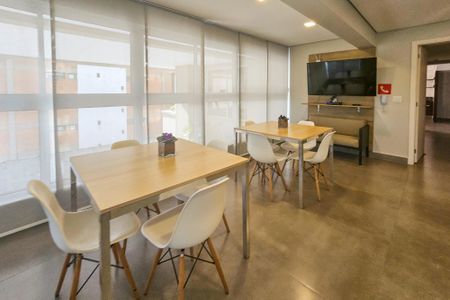 Apartamento para alugar com 157m², 3 quartos e 2 vagas Apartamento para alugar com 157m², 3 quartos e 2 vagasÁrea comum