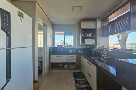 Apartamento para alugar com 157m², 3 quartos e 2 vagas Apartamento para alugar com 157m², 3 quartos e 2 vagasCozinha