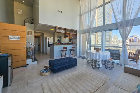 Apartamento para alugar com 157m², 3 quartos e 2 vagas Apartamento para alugar com 157m², 3 quartos e 2 vagasSala