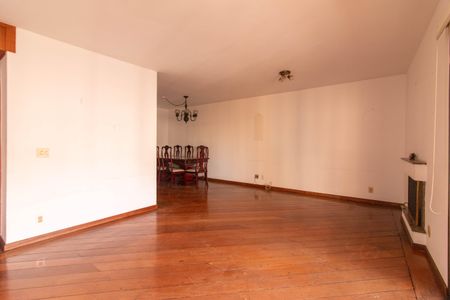 Apartamento à venda com 163m², 4 quartos e 3 vagas Apartamento à venda com 163m², 4 quartos e 3 vagasSala