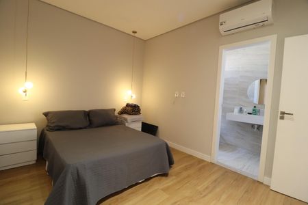 Casa para alugar com 490m², 4 quartos e 4 vagasSuíte 3