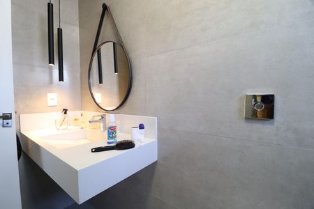 Casa para alugar com 490m², 4 quartos e 4 vagasBanheiro Suíte 1