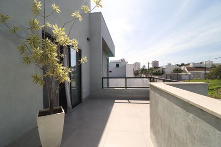 Casa para alugar com 490m², 4 quartos e 4 vagasSuíte 3  - Sacada