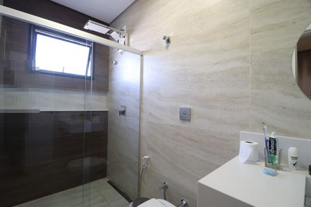 Casa para alugar com 490m², 4 quartos e 4 vagasBanheiro Suíte 3