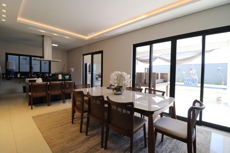 Casa para alugar com 490m², 4 quartos e 4 vagasSala de Jantar