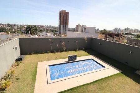 Casa para alugar com 490m², 4 quartos e 4 vagasSuíte 2 - Sacada Vista
