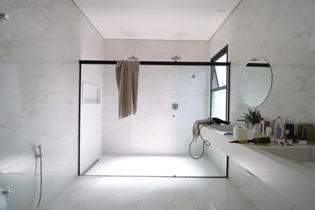 Casa para alugar com 490m², 4 quartos e 4 vagasBanheiro Suíte 2