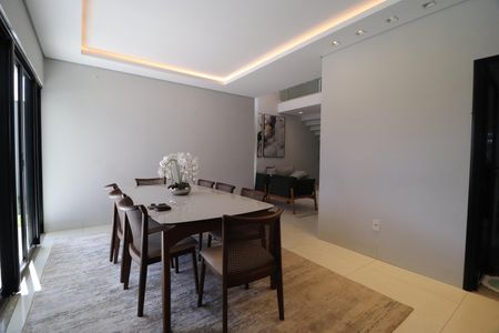 Casa para alugar com 490m², 4 quartos e 4 vagasSala de Jantar