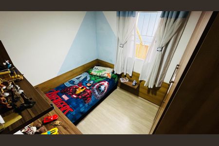 Casa à venda com 3 quartos, 224m² em Cidade das Flores, Osasco