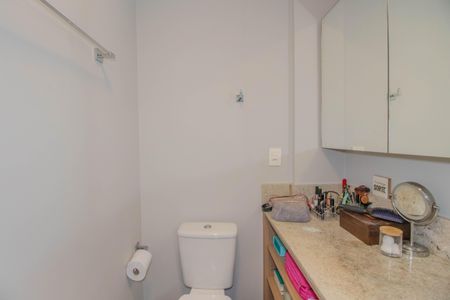 Apartamento à venda com 80m², 3 quartos e 1 vaga Apartamento à venda com 80m², 3 quartos e 1 vagaBanheiro da Suíte