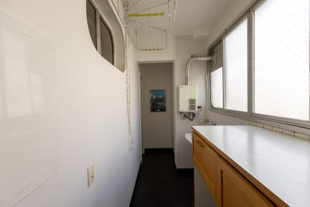 Apartamento para alugar com 123m², 4 quartos e 1 vaga Apartamento para alugar com 123m², 4 quartos e 1 vagaÁrea de Serviço