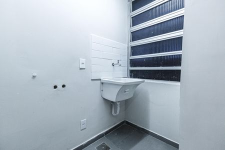 Apartamento à venda com 75m², 2 quartos e 1 vagaÁrea de Serviço