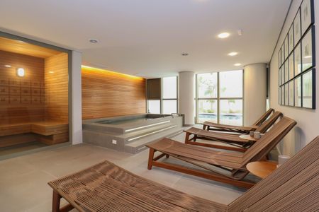 Apartamento à venda com 294m², 4 quartos e 5 vagas Apartamento à venda com 294m², 4 quartos e 5 vagasPiscina Coberta
