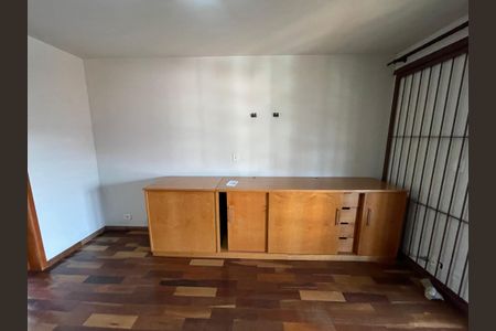 Casa de condomínio à venda com 137m², 4 quartos e 5 vagasQuarto 4