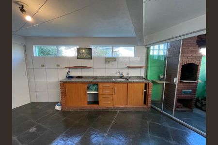 Casa de condomínio à venda com 137m², 4 quartos e 5 vagasÁrea comum