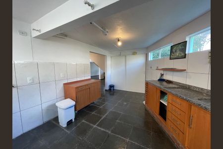 Casa de condomínio à venda com 137m², 4 quartos e 5 vagasÁrea comum