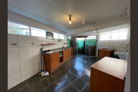 Casa de condomínio à venda com 137m², 4 quartos e 5 vagasÁrea comum