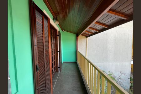 Casa de condomínio à venda com 137m², 4 quartos e 5 vagasVaranda do Quarto 4