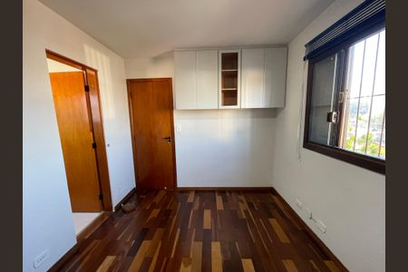 Casa de condomínio à venda com 137m², 4 quartos e 5 vagasQuarto 3