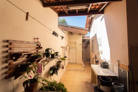 Casa à venda com 165m², 3 quartos e 3 vagas Casa à venda com 165m², 3 quartos e 3 vagasÁrea Externa