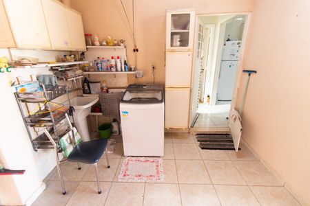 Casa à venda com 165m², 3 quartos e 3 vagas Casa à venda com 165m², 3 quartos e 3 vagasÁrea de Serviço