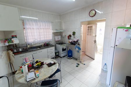Casa à venda com 165m², 3 quartos e 3 vagas Casa à venda com 165m², 3 quartos e 3 vagasCozinha