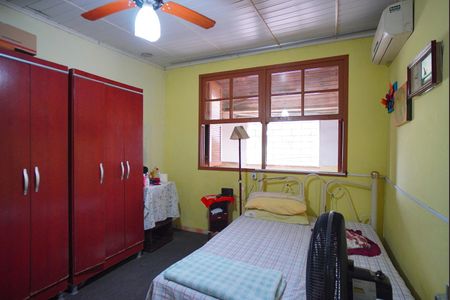 Casa à venda com 116m², 3 quartos e 2 vagasSuíte