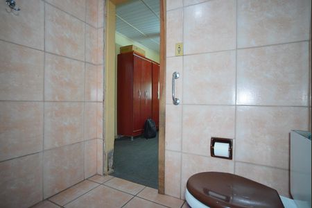 Casa à venda com 116m², 3 quartos e 2 vagasBanheiro da Suíte