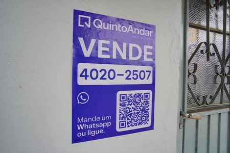 Casa à venda com 116m², 3 quartos e 2 vagasAdesivo